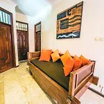 De Cinta Villa - Kuta - 5 Bedrooms - Heart Of Kuta